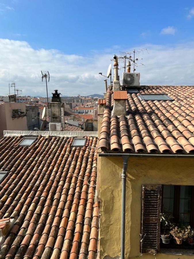 Apartment With Mediterranean Charm In The Heart Of The Provencal Market Antibes Exterior foto