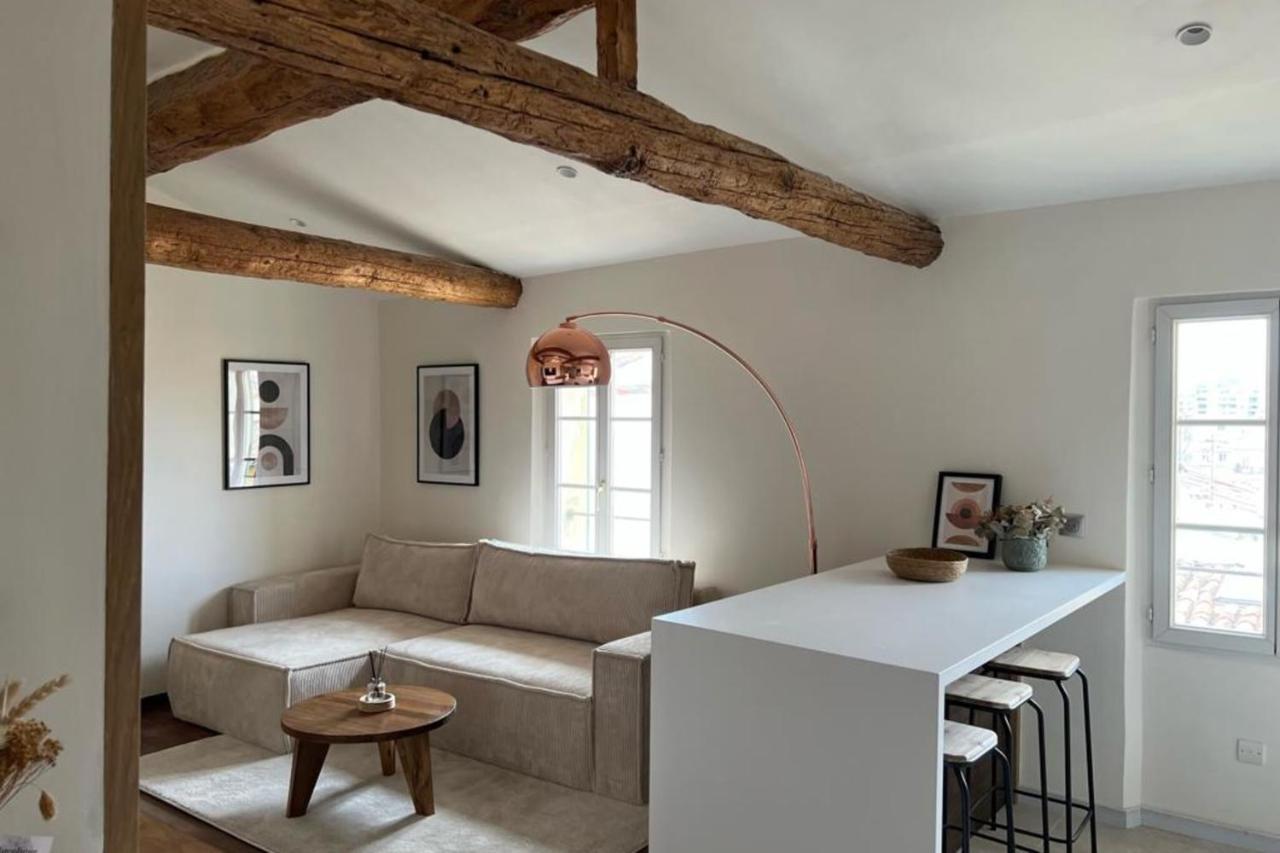 Apartment With Mediterranean Charm In The Heart Of The Provencal Market Antibes Exterior foto